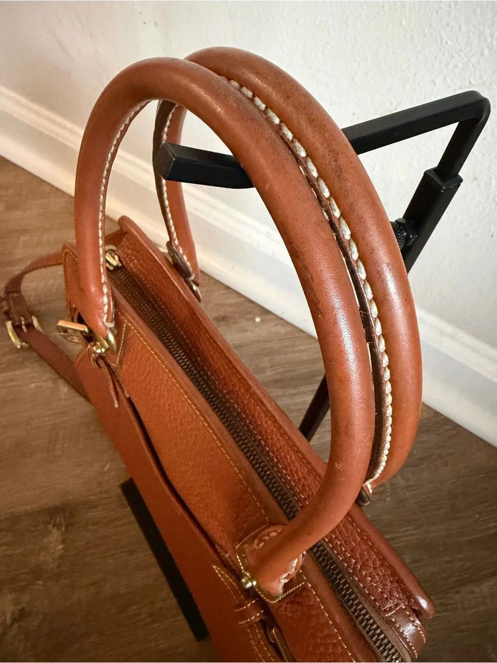 Dooney & Bourke vintage crossbody leather satchel 2Way